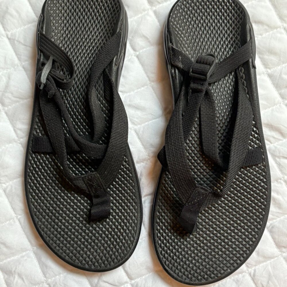 Chaco sandles womens